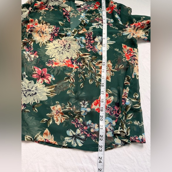 New Day Green Floral Sheer Blouse Size Small - Picture 9 of 9